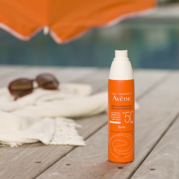 Avène Linea Solar Spray FPS50+ Sin Color Cara y Cuerpo Pieles Sensibles 200ml.