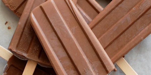 Cómo preparar Paletas de Chocolate con Pediasure